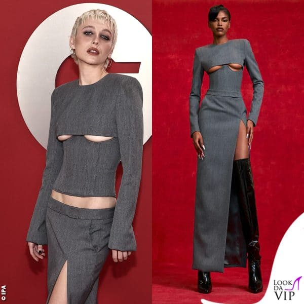L'outfit è firmato LaQuan Smith 