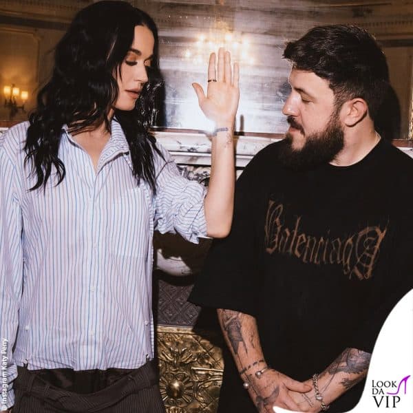 con il tatuatore 