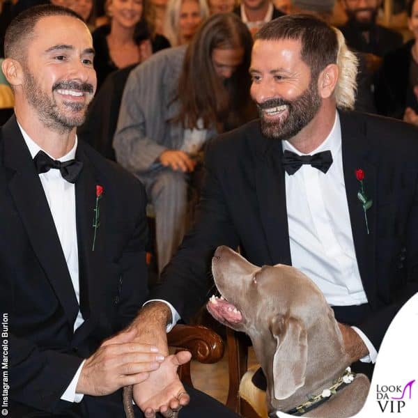 Presenti in sala anche i cani della coppia