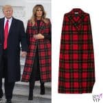 I cappotti di Melania Trump per accogliere l'albero di Natale alla Casa Bianca