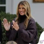 Melania e Donald Trump graziano i tacchini: il look della first lady