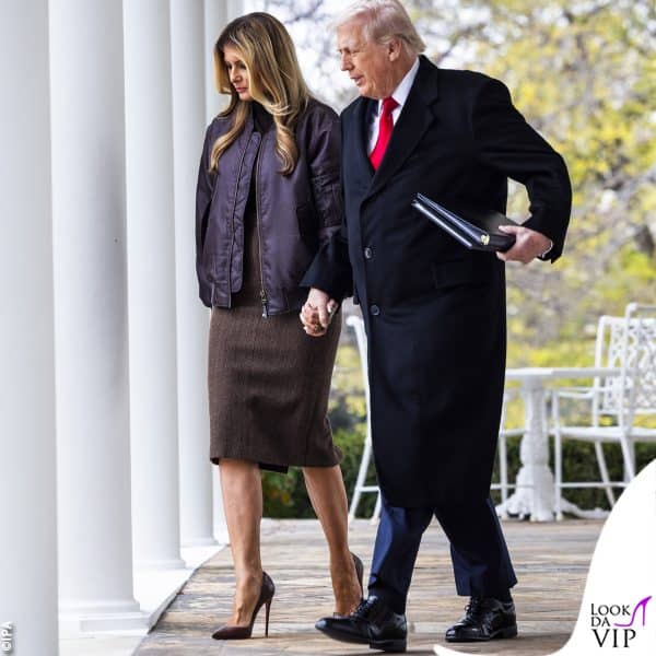 il presidente e la first lady mano nella mano 