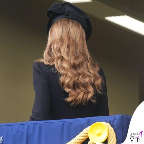 i capelli di Kate, lunghi e mossi 