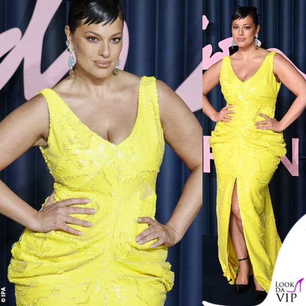 Ashley Graham con un vestito di paillettes Feben