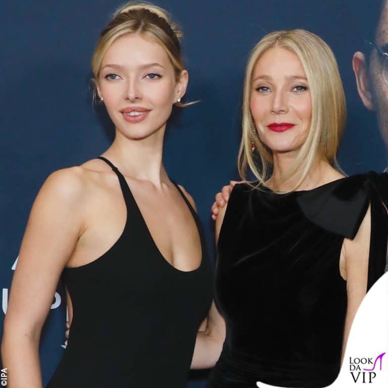 Apple Martin sul red carpet con l'abito Calvin Klein indossato da mamma Gwyneth Paltrow nel 1996