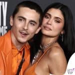 Kylie Jenner e Timothee Chalamet abbinati in arancione Chrome Hearts