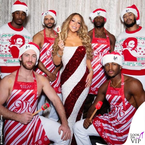 Mariah Carey in posa con i suoi prodotti di cucina natalizi 