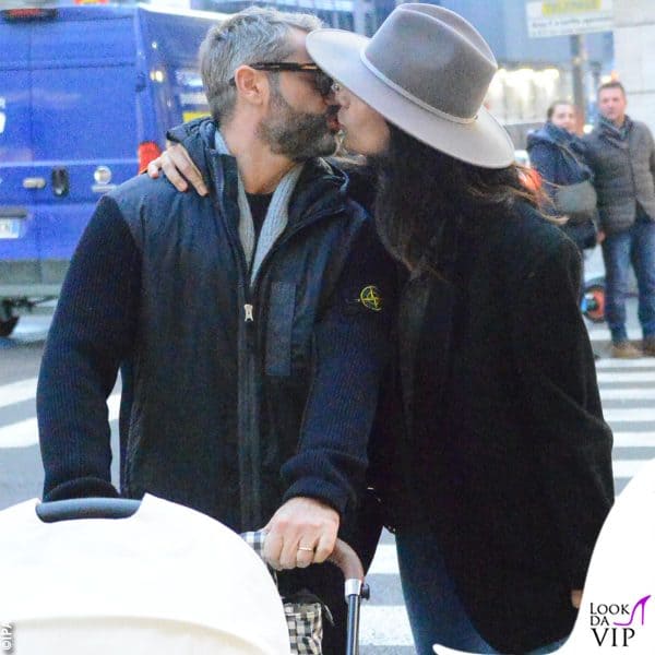 un bacio a favor di paparazzi 