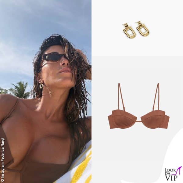 La Nargi sfoggia un bikini MC2 SaintBarth marrone e orecchini Mabina 