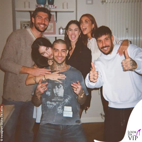 Foto di gruppo durante il party