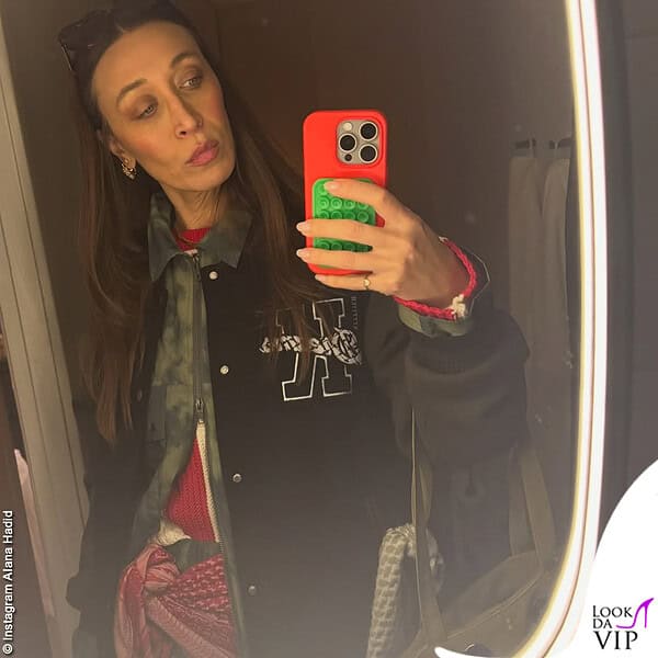 Alana Hadid con un outfit Baladna
