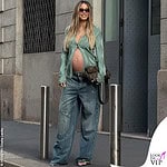Diletta Leotta pancione cardigan Ballantyne jeans minimum fashion borsa Fendi