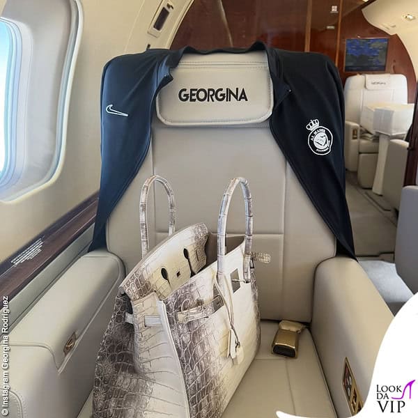 Si tratta di una Birkin Hermes modello Himalaya, tra i più esclusivi della maison del lusso