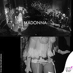 Madonna canta La Bambola sfilata Dolce Gabbana