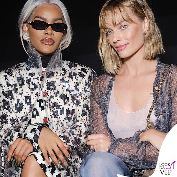 Margot Robbie alla sfilata Chanel con Teyana Taylor