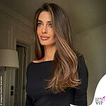 Amal Clooney capelli nuovo taglio Giannetos outfit Elie Saab