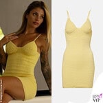 Chiara Nasti vestito giallo Jacquemus