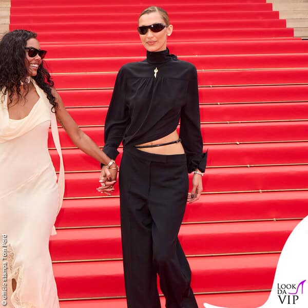 Sul tappeto rosso con la jumpsuit Tom Ford