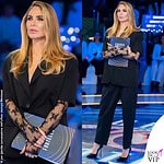 GF Vip 4 puntata Ilary Blasi pantaloni Jucca scarpe Le Silla