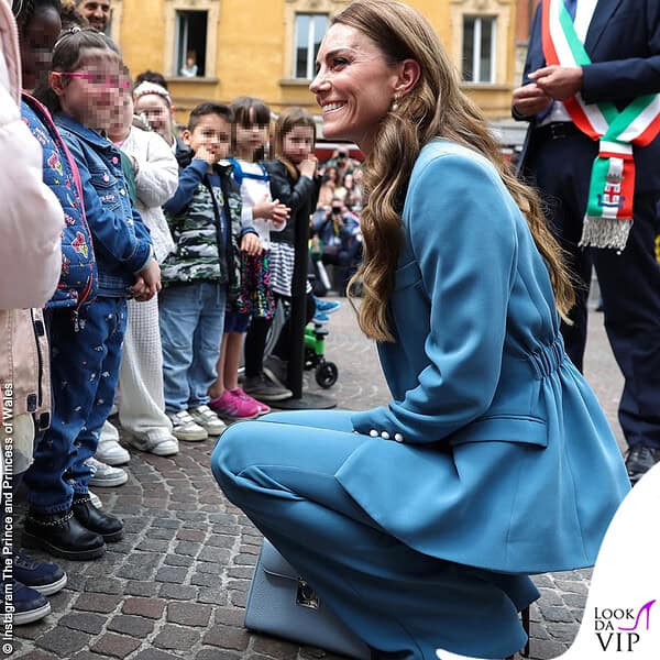 Kate Middleton in Italia: ad accoglierla il sindaco di Reggio Emilia e tanti bambini