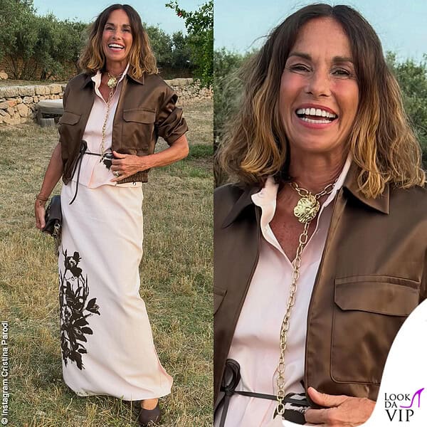 Cristina Parodi con un completo Crida