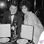 Elizabeth Taylor e Richard Burton 1967 Londra BAFTA Awards gioielli The BVLGARI Emerald Suite