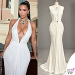 Kim Kardashian gioielli The BVLGARI Emerald Suite vestito Christian Cowan 1